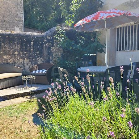 La Maison Aux Iris Poce-sur-Cisse ภายนอก รูปภาพ
